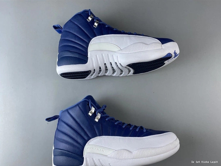 130690-404 12 Air Jordan 1015